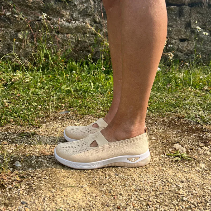 أحذية طبية - راحة للأقدام الحساسة 